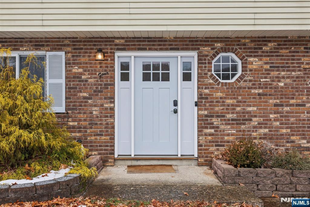 4 Birch Road Ringwood, NJ 07456 - Photo 4 of 41 a front view of a house