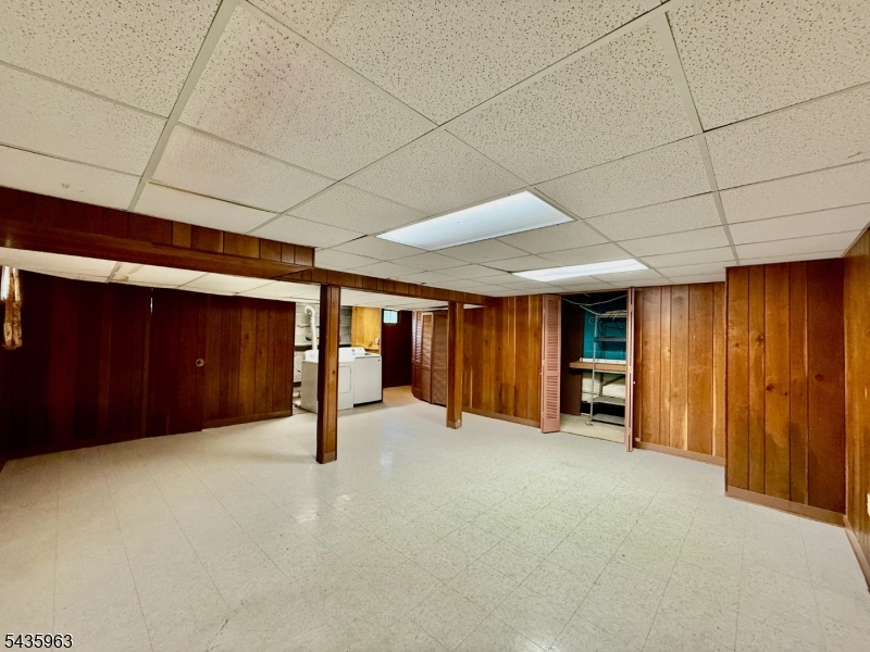 65 Wabeno Avenue Springfield, NJ 07081 - Photo 25 of 43
