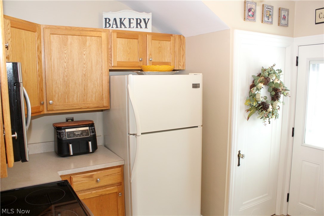 331 Ewing Road Youngstown, OH 44512 - Photo 13 of 32 Gallery Image 13