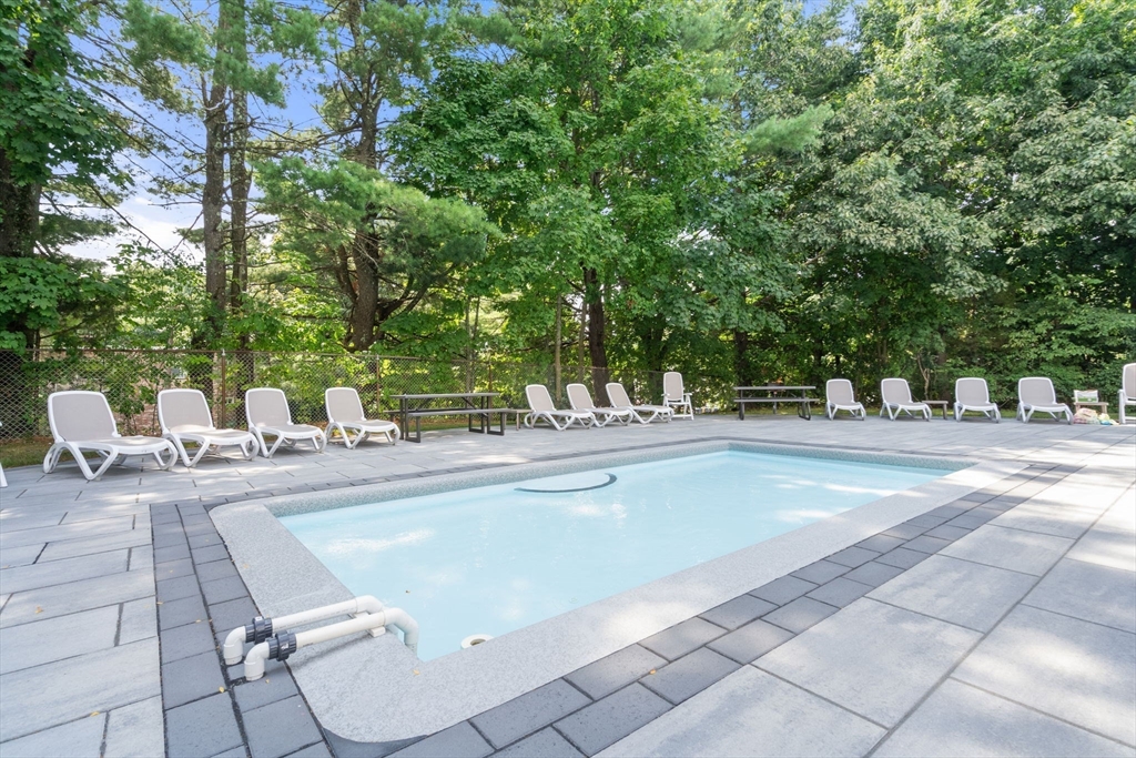 56 Jacqueline Road, Unit 7 Waltham, MA 02452 - Photo 23 of 27