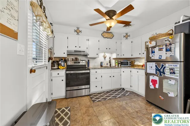 $379,900 | 104 El Reno Avenue, Nazareth, PA 18064