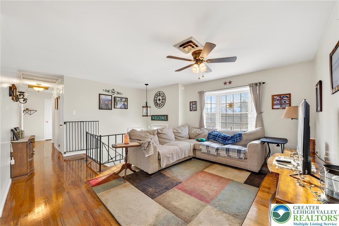 104 El Reno Avenue Nazareth, PA 18064 - Photo 8 of 52