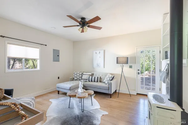 $1,195,000 | 525 Keyes Avenue, Angwin, CA 94508