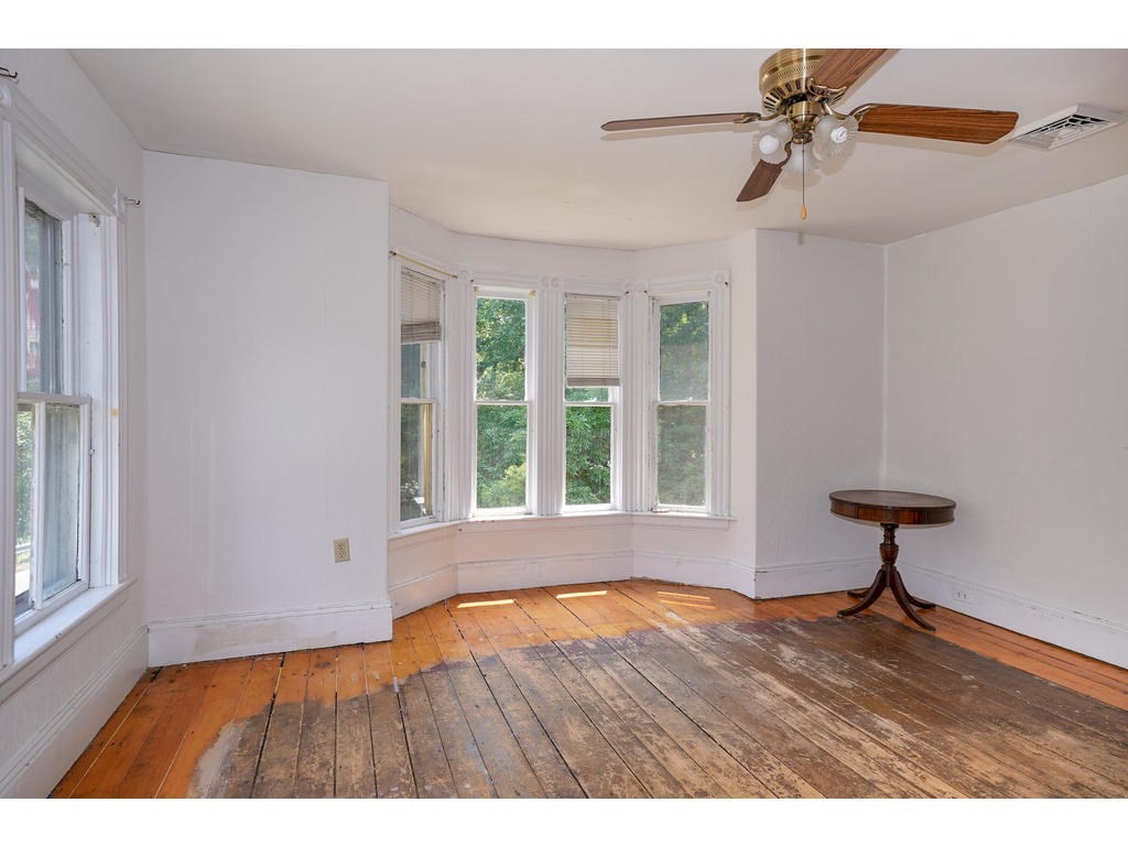 27 Langen Road Lancaster, MA 01523 - Photo 15 of 20