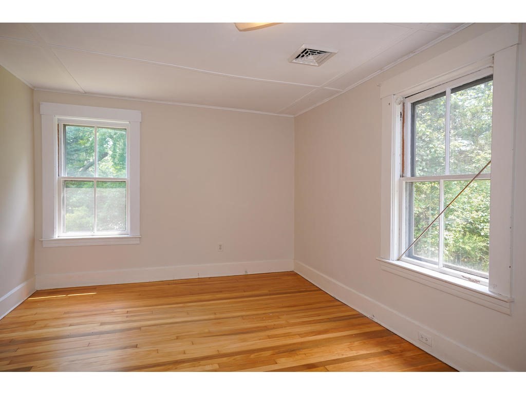 27 Langen Road Lancaster, MA 01523 - Photo 17 of 20