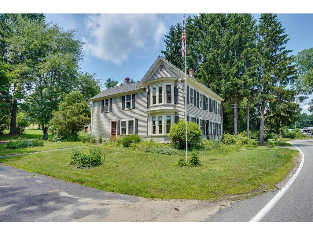 27 Langen Road Lancaster, MA 01523 - Photo 2 of 20