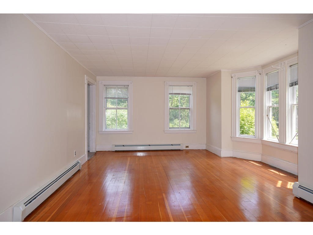 27 Langen Road Lancaster, MA 01523 - Photo 9 of 20