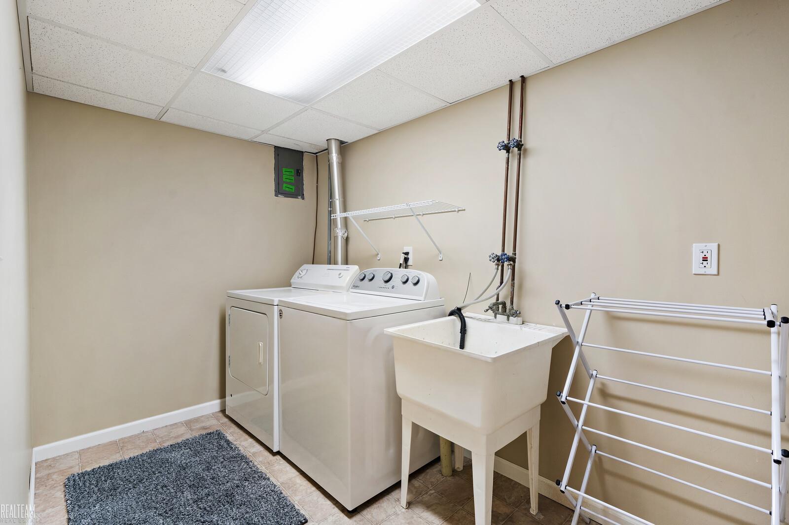 1285 Lamplighter Lane Rochester Hills, MI 48306 - Photo 28 of 39