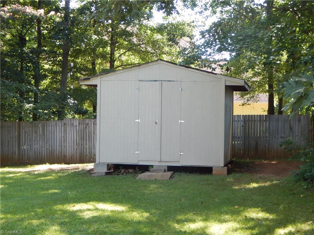4010 The Kings Road Greensboro, NC 27455 - Photo 14 of 18 Gallery Image 14