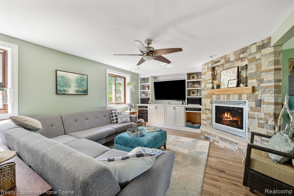 489 Mayer Road St. Clair, MI 48079 - Photo 5 of 57