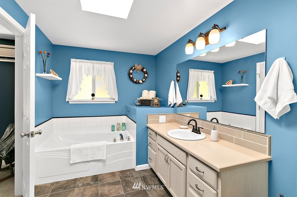 13228 Rocking S Lane Southeast Yelm, WA 98597 - Photo 14 of 28 Gallery Image 14