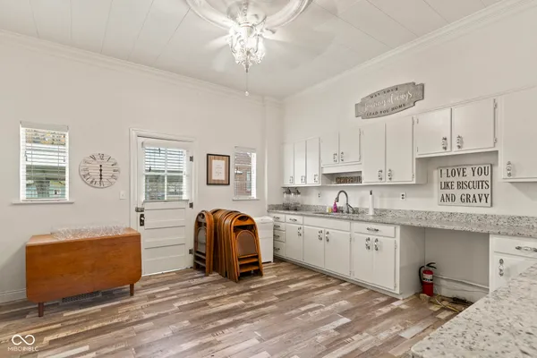 $239,900 | 102 North Kattman Avenue, Crothersville, IN 47229