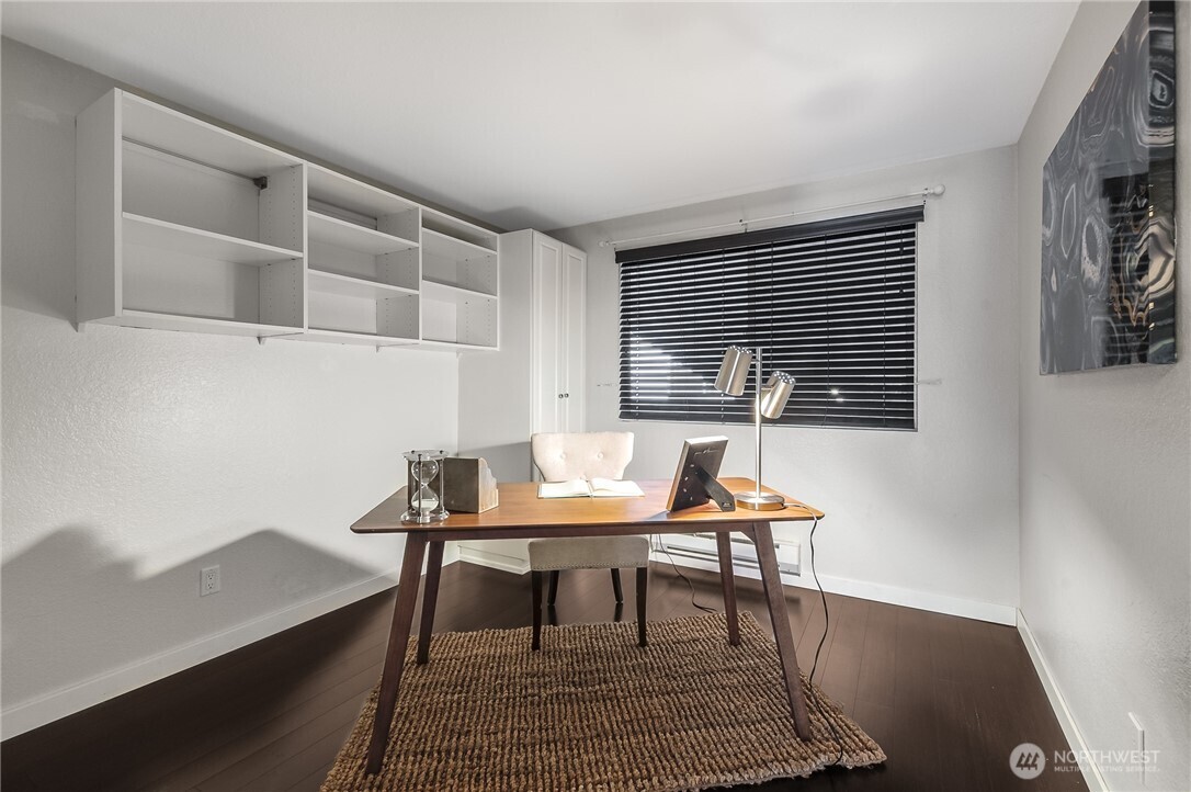 1311 12th Avenue South, Unit D202 Seattle, WA 98144 - Photo 12 of 20 a workspace with furniture and window