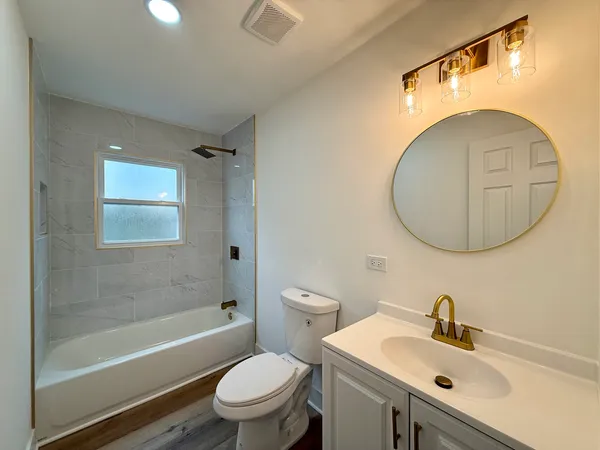 $2,500 | 14916 Langley Avenue, Dolton, IL 60419