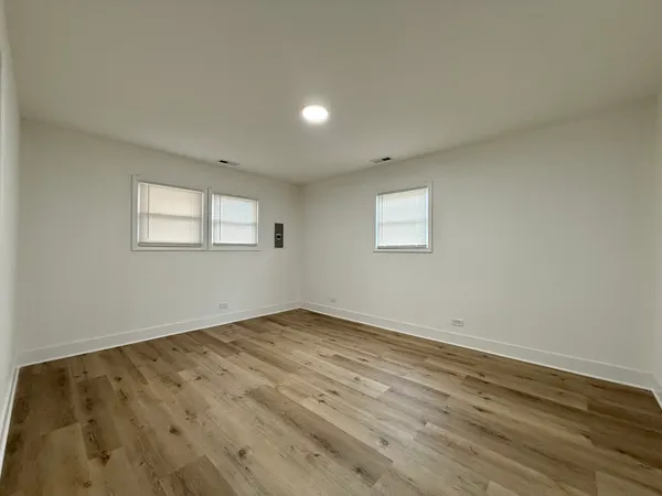 $2,500 | 14916 Langley Avenue, Dolton, IL 60419