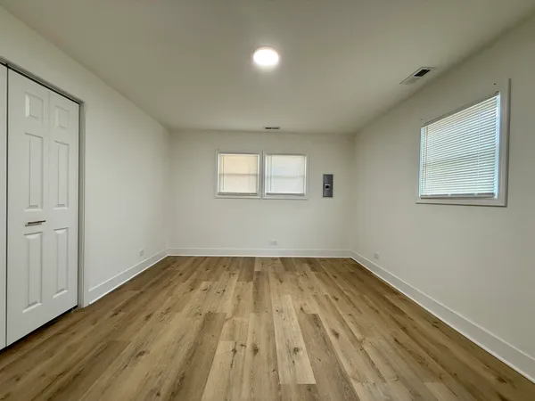 $2,500 | 14916 Langley Avenue, Dolton, IL 60419