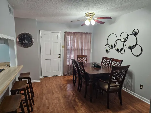 $1,800 | 3372 Coachouse Cove, Unit 3372, Bartlett, TN 38134