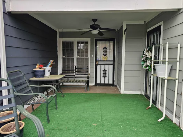 $1,800 | 3372 Coachouse Cove, Unit 3372, Bartlett, TN 38134