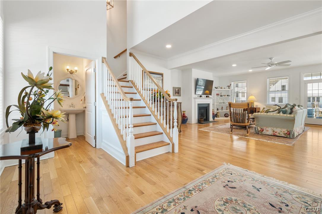 4473 Old Saucon Road Bethlehem, PA 18015 - Photo 3 of 24 9-foot ceilings throughout