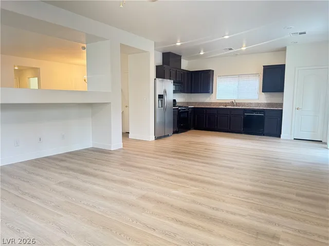 $2,550 | 11612 Villa Malaparte Avenue, Las Vegas, NV 89138