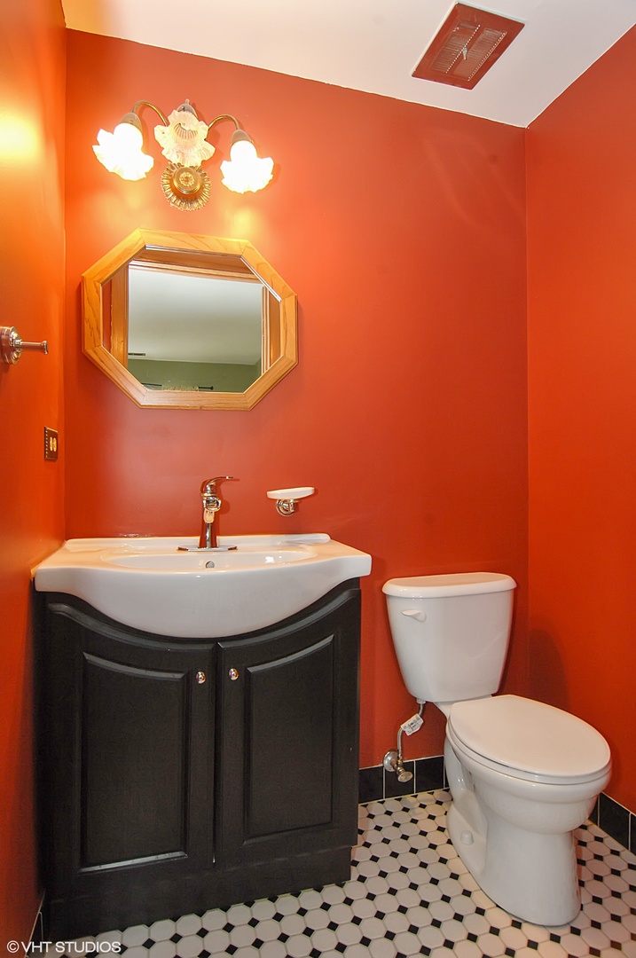 4125 North Keystone Avenue, Unit 403 Chicago, IL 60641 - Photo 7 of 10