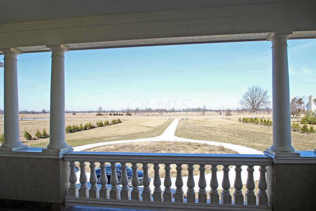 8043 Patterson Road Hilliard, OH 43026 - Photo 12 of 70