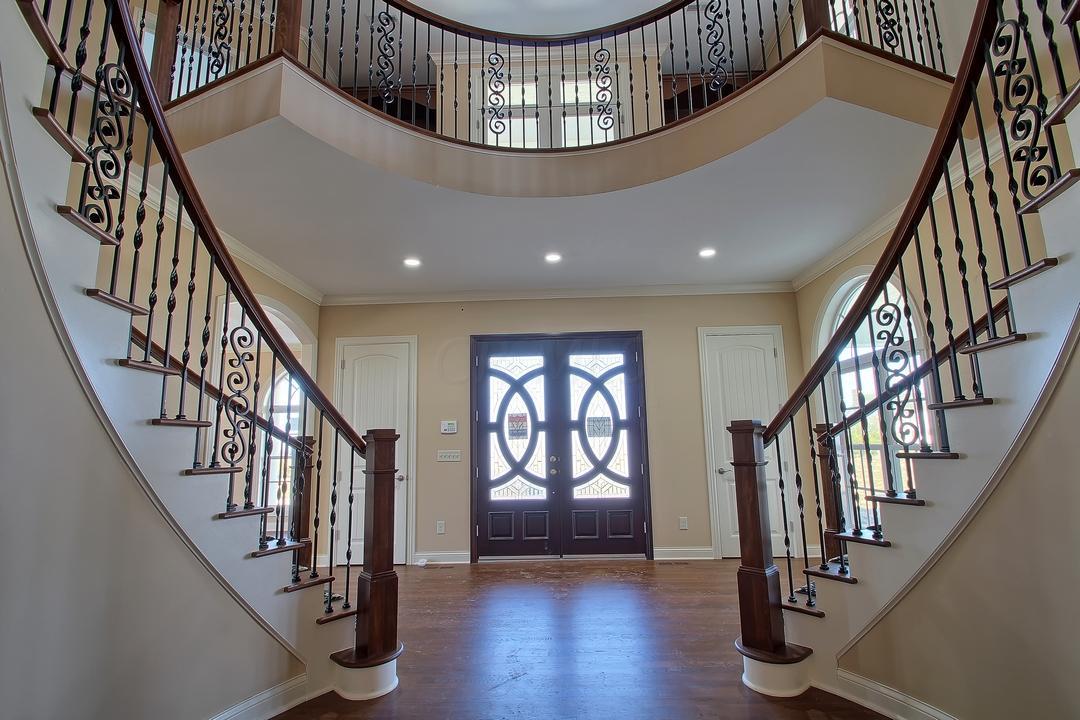 8043 Patterson Road Hilliard, OH 43026 - Photo 2 of 70