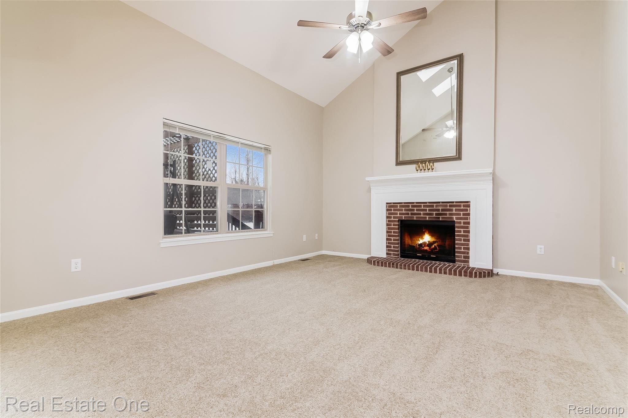 6664 Raintree Drive Canton, MI 48187 - Photo 7 of 43 007-photo-great-room-8820850.jpg