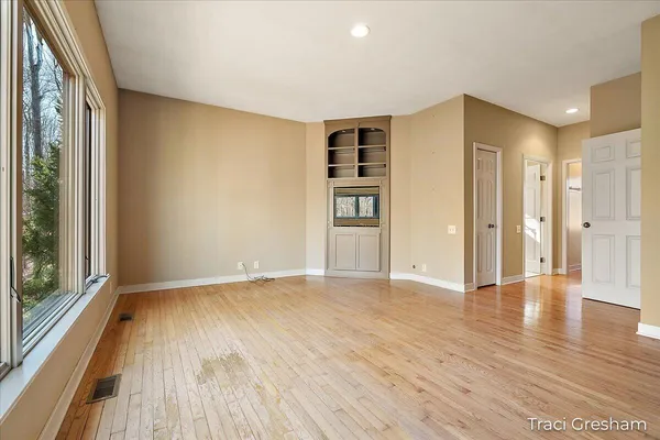 $850,000 | 4960 South Hilton Park Road, Fruitport, MI 49415