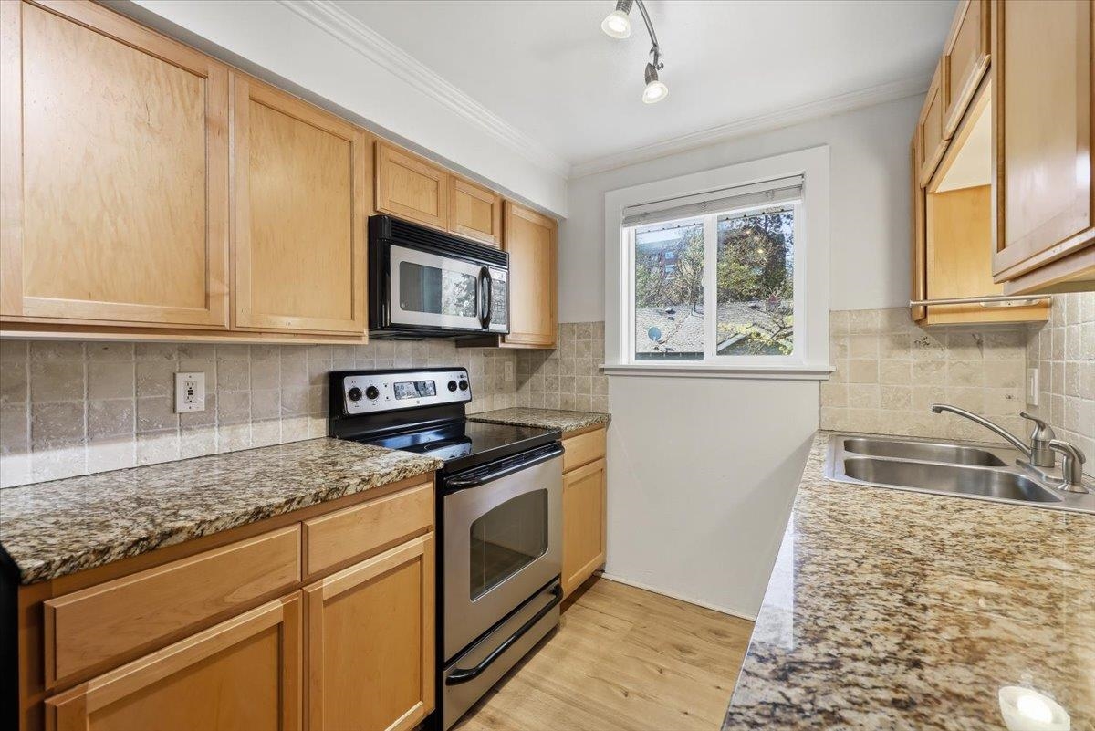 837 South Cowley Street, Unit 301 Spokane, WA 99202 - Photo 11 of 20
