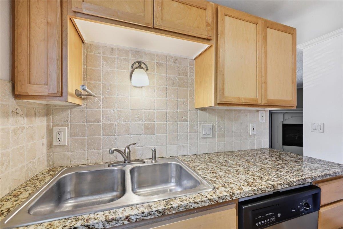 837 South Cowley Street, Unit 301 Spokane, WA 99202 - Photo 13 of 20