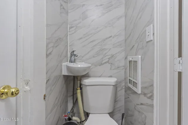 $284,900 | 3 Manning Square, Albany, NY 12206