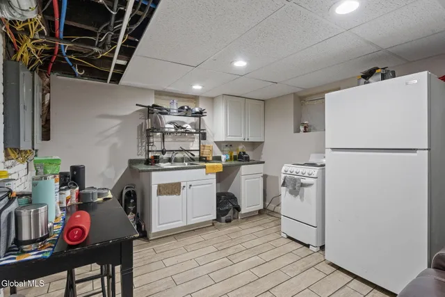 $284,900 | 3 Manning Square, Albany, NY 12206