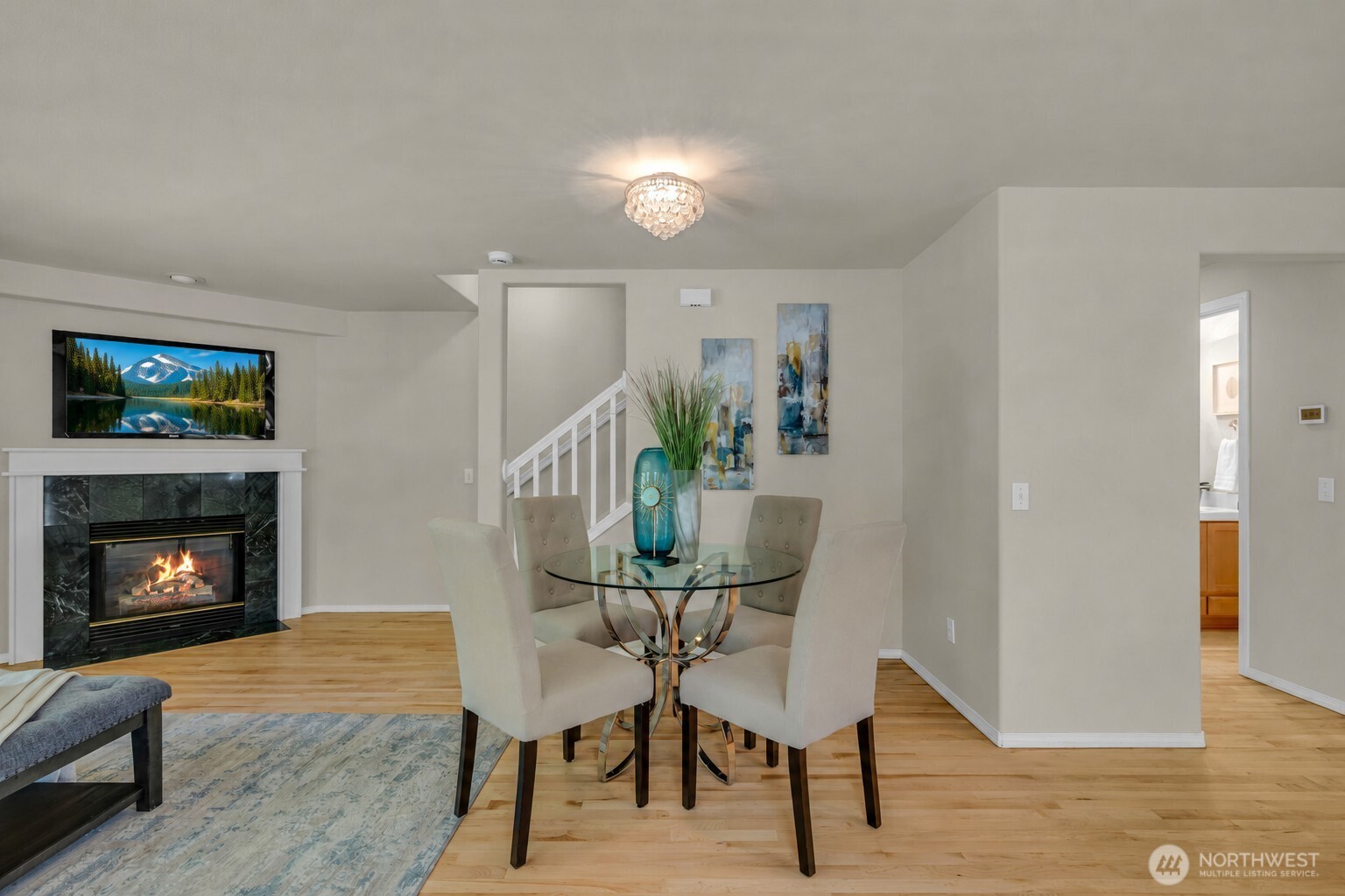4720 Interlake Avenue North Seattle, WA 98103 - Photo 11 of 40