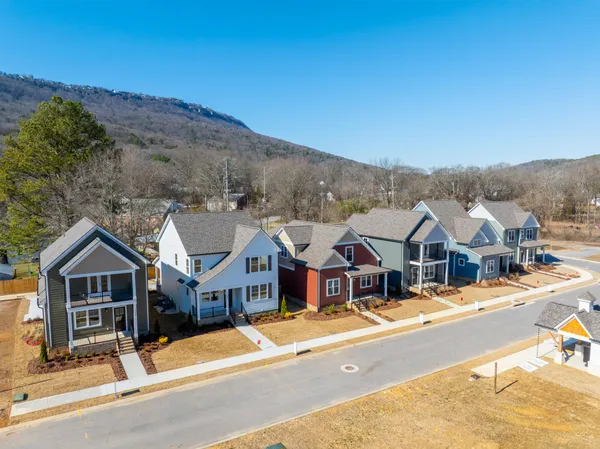 $3,500 | 1317 Thomas Avenue, Unit 8, Chattanooga, TN 37409