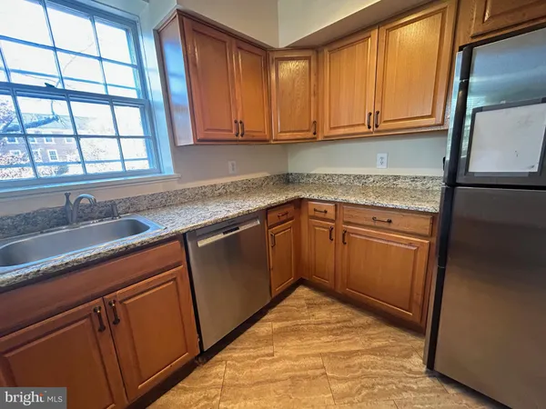 $2,695 | 3541 39th Street Northwest, Unit C507, Washington, DC 20016