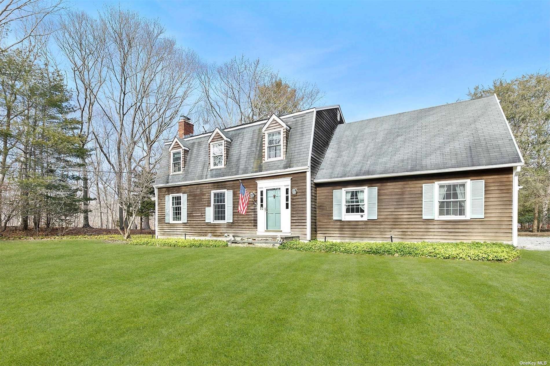 492 Water Mill Towd Road, Southampton, NY 11968 Compass