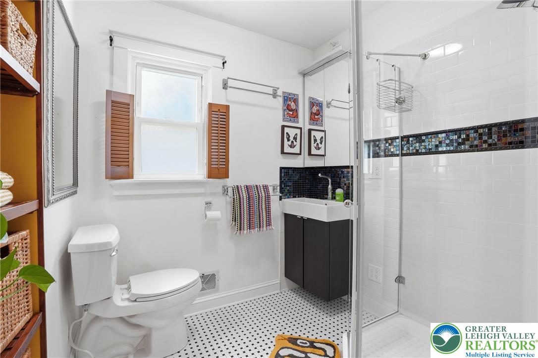 1670 Lindberg Road Bethlehem, PA 18020 - Photo 24 of 29 Gallery Image 24