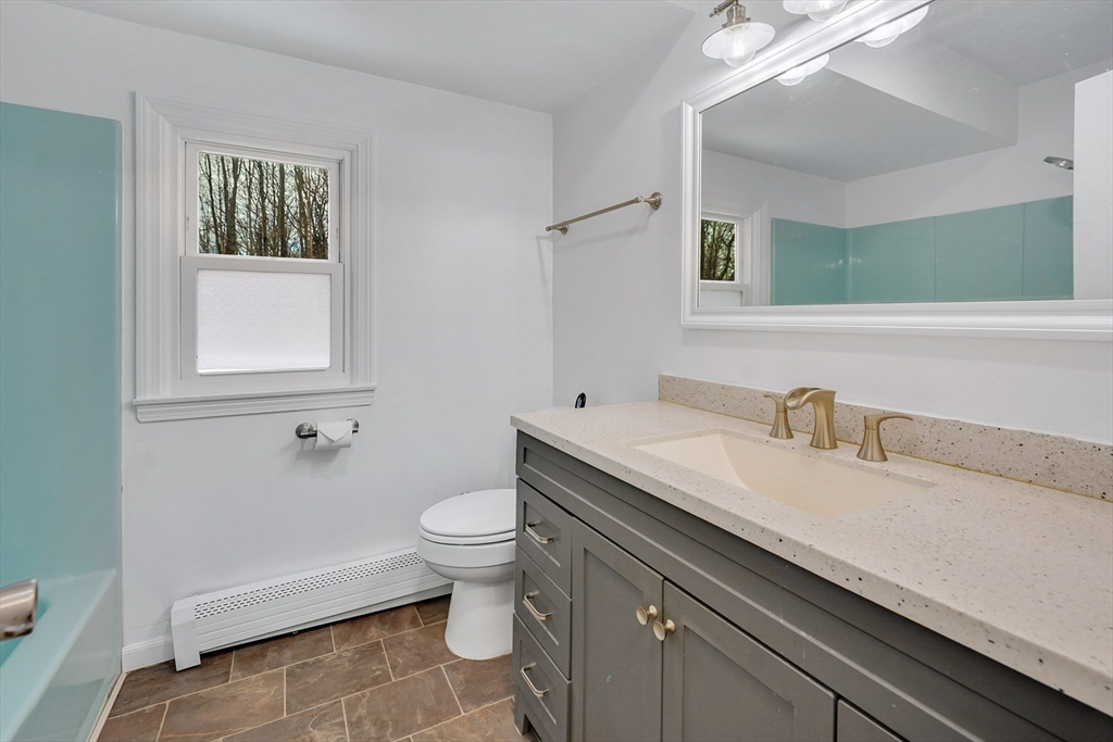 965 Cronin Road Warren, MA 01585 - Photo 18 of 38