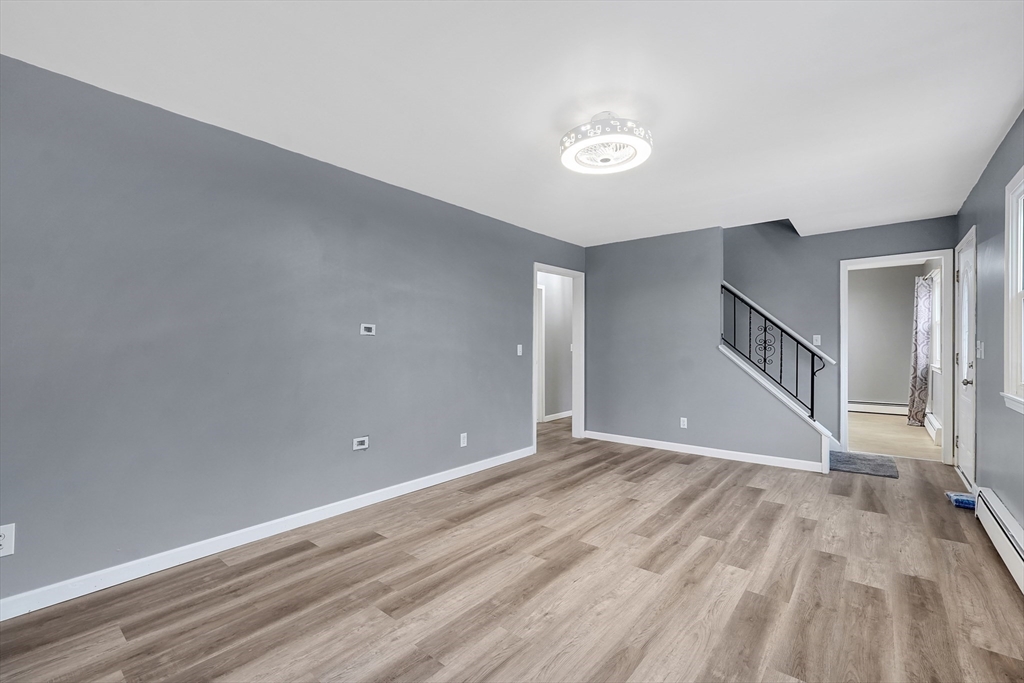 965 Cronin Road Warren, MA 01585 - Photo 7 of 38