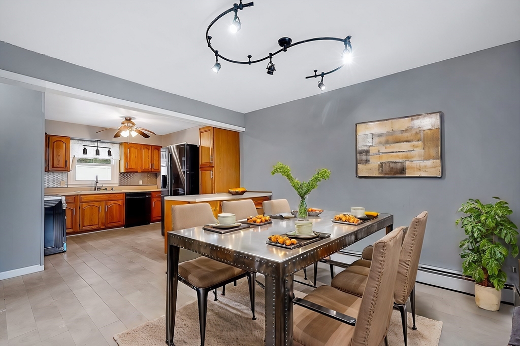 965 Cronin Road Warren, MA 01585 - Photo 8 of 38