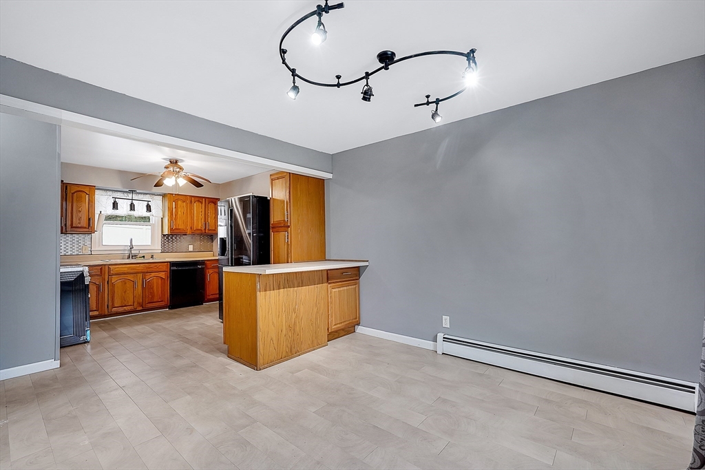 965 Cronin Road Warren, MA 01585 - Photo 9 of 38