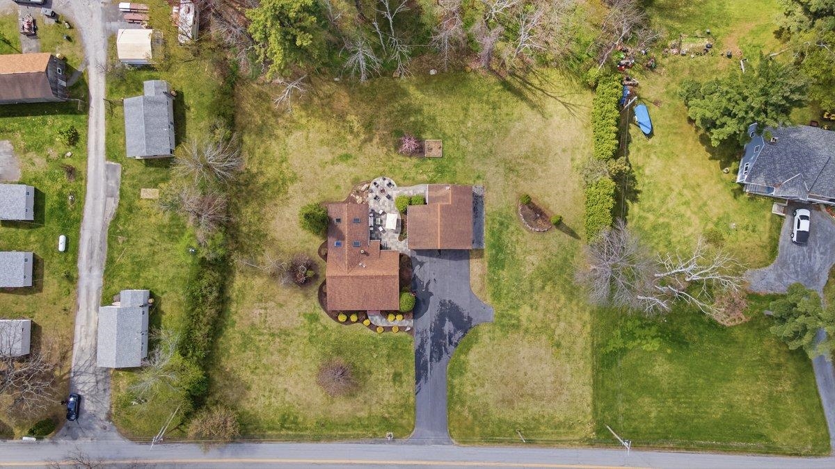 1138 Barber Pond Road Pownal, VT 05261 - Photo 33 of 40 Gallery Image 33