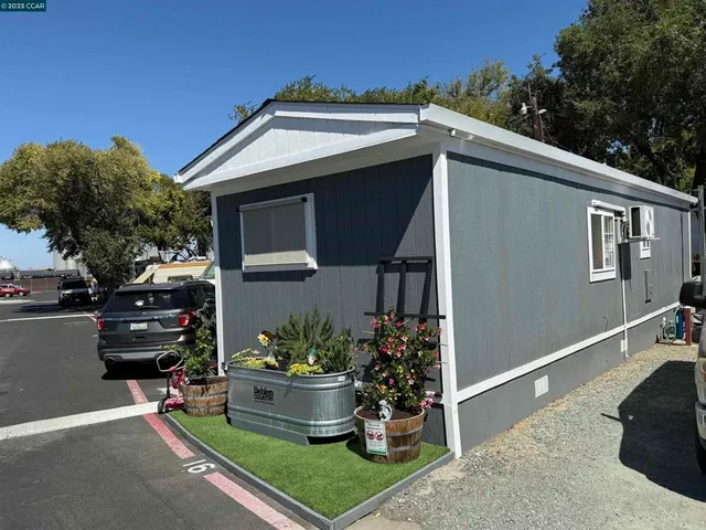 a front view of house with yard