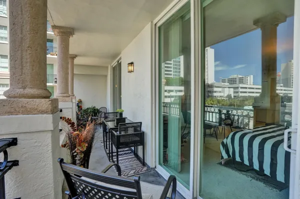 $2,500 | 600 South Dixie Highway, Unit 352, West Palm Beach, FL 33401
