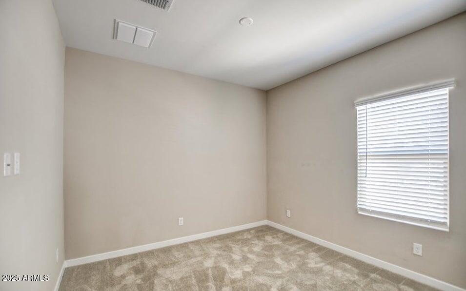 2241 West Griswold Road Phoenix, AZ 85021 - Photo 8 of 13 Grisworld14