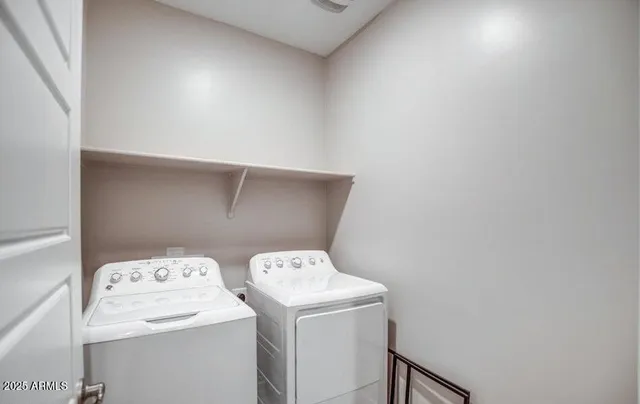 $1,995 | 2241 West Griswold Road, Phoenix, AZ 85021