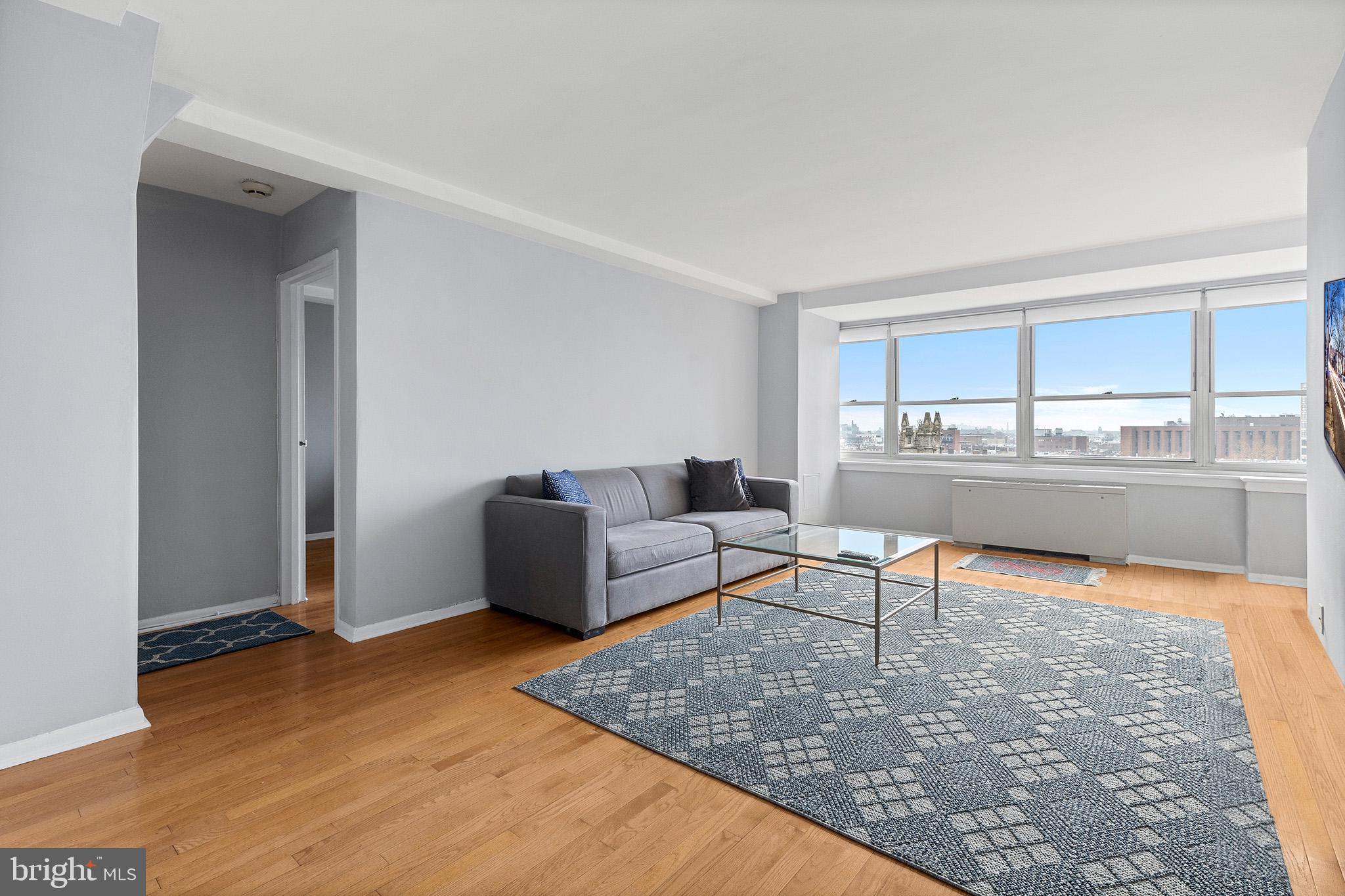1810 Rittenhouse Square, Unit 911 Philadelphia, PA 19103 - Photo 3 of 27