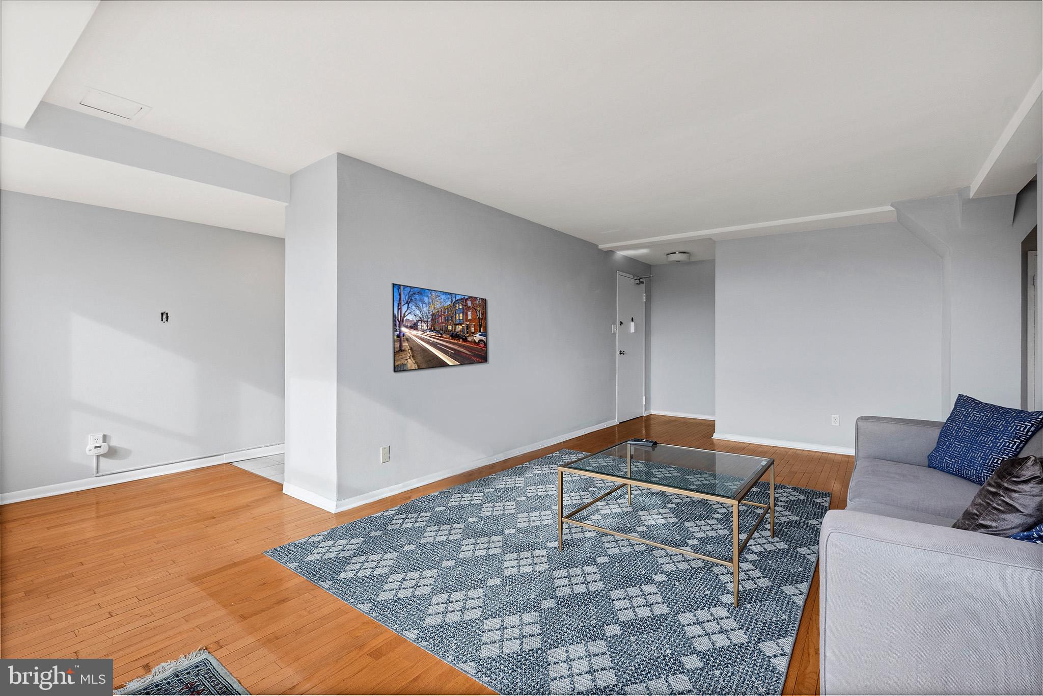 1810 Rittenhouse Square, Unit 911 Philadelphia, PA 19103 - Photo 4 of 27