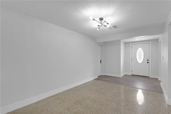 $2,250 | 2205 53rd Avenue, Vero Beach, FL 32966